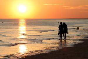 romantic-walk-beach